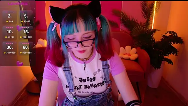 CoralineYoung online show from November 6, 3:16 pm