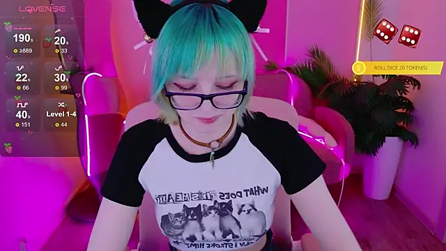 CoralineYoung online show from April 9, 1:39 pm