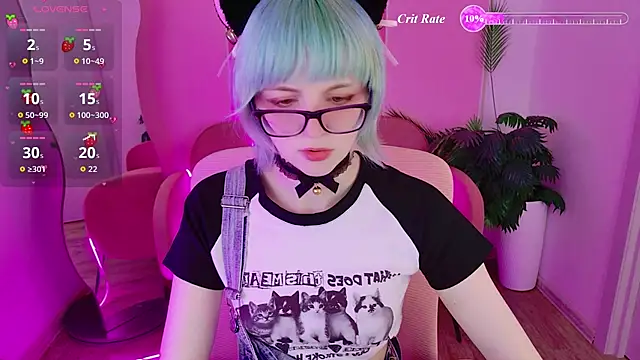 CoralineYoung online show from August 1, 8:56 am