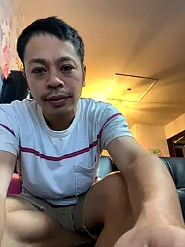 muut1215 online show from October 20, 3:56 pm