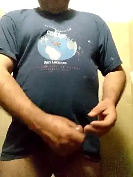 Snapshot of CurableMow chatting on September 20, 8:36 pm CurableMow online show from September 20, 8:36 pm