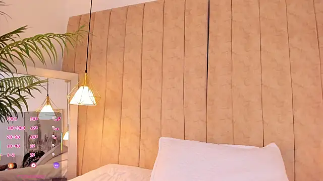 Snapshot of Anantaa_ chatting on November 17, 11:36 am Anantaa online show from November 17, 11:36 am