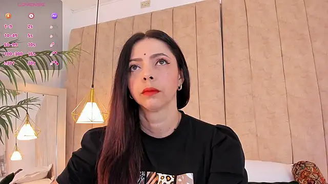 Snapshot of Anantaa_ chatting on November 3, 11:36 am Anantaa online show from November 3, 11:36 am