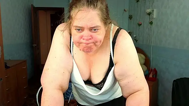 Snapshot of Audrey_Aura chatting on October 2, 5:00 am Audrey Aura online show from October 2, 5:00 am