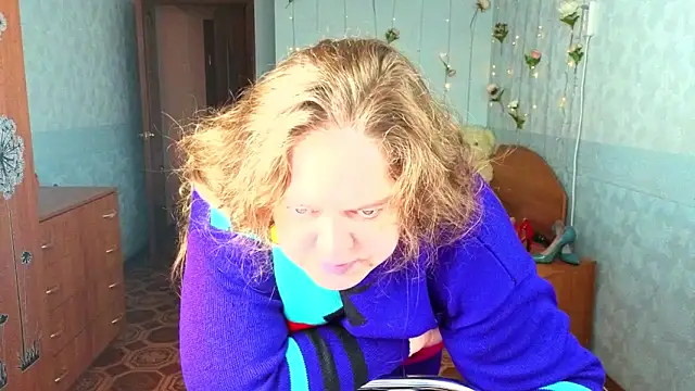 Snapshot of Audrey_Aura chatting on October 18, 5:20 am Audrey Aura online show from October 18, 5:20 am