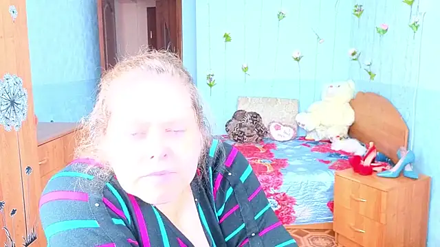 Snapshot of Audrey_Aura chatting on October 19, 5:43 am Audrey Aura online show from October 19, 5:43 am