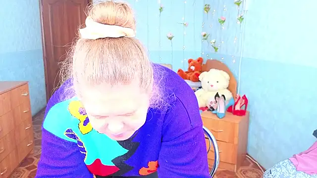 Snapshot of Audrey_Aura chatting on October 5, 5:09 am Audrey Aura online show from October 5, 5:09 am