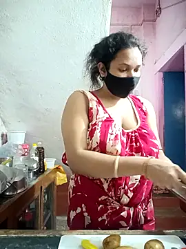 Snapshot of Priyajaanbaby chatting on September 25, 6:19 am Priyajaanbaby online show from September 25, 6:19 am