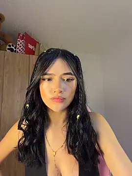 mandy222  online show from April 18, 4:37 am