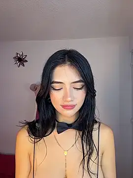 mandy222  online show from February 6, 6:09 am