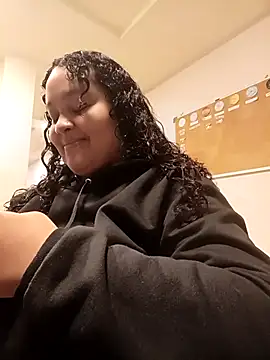 KITY HILL online show from April 14, 12:59 am