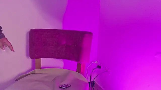 KITY HILL online show from February 10, 1:48 am