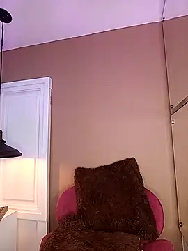 KITY HILL online show from March 8, 2:04 am