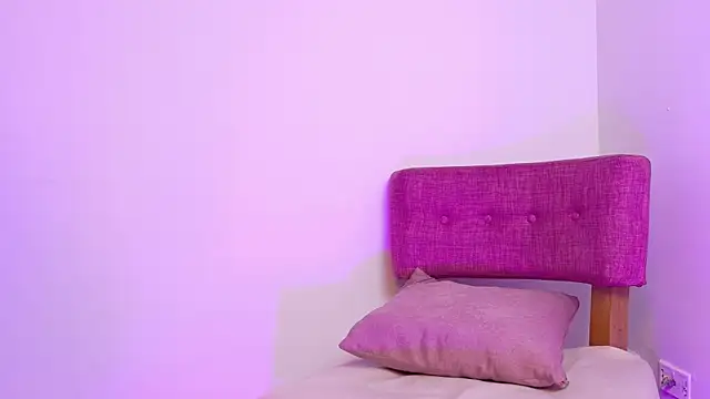 KITY HILL online show from November 2, 5:34 am