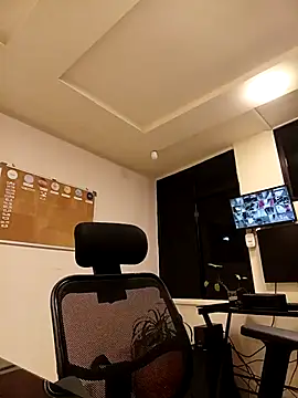 KITY HILL online show from February 22, 1:52 am