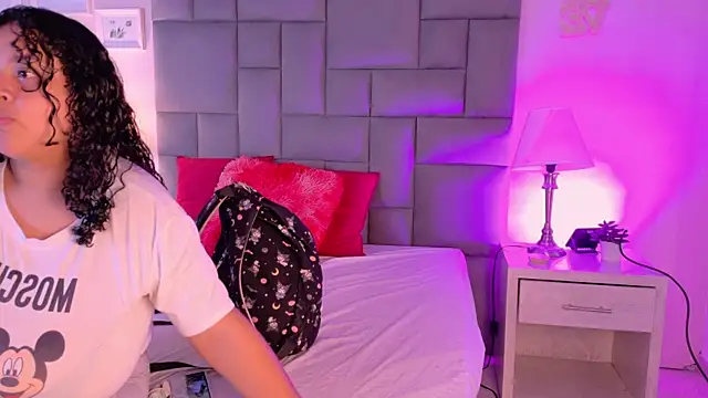 KITY HILL online show from September 30, 5:24 am