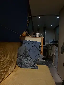 Snapshot of ladyboatlady chatting on November 12, 7:01 am ladyboatlady online show from November 12, 7:01 am