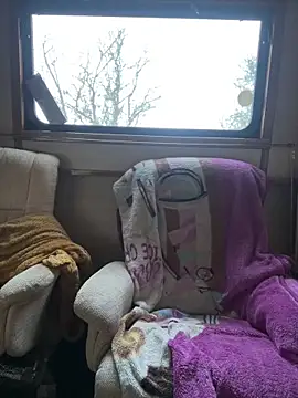 ladyboatlady online show from March 11, 6:51 am