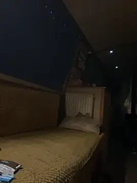 Snapshot of ladyboatlady chatting on February 1, 2:21 am ladyboatlady online show from February 1, 2:21 am