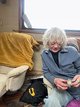 ladyboatlady online show from March 15, 1:40 pm