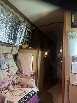 Snapshot of ladyboatlady chatting on February 28, 4:45 am ladyboatlady online show from February 28, 4:45 am