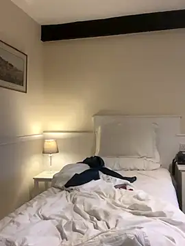 Snapshot of ladyboatlady chatting on December 5, 8:13 am ladyboatlady online show from December 5, 8:13 am