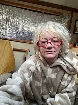 ladyboatlady online show from March 18, 6:27 am