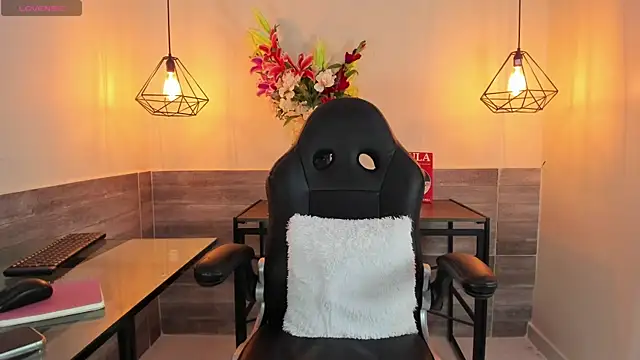 SamantaKane online show from November 8, 3:43 am