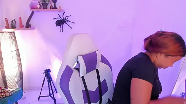 scarlett enjoy1 online show from October 28, 1:10 pm