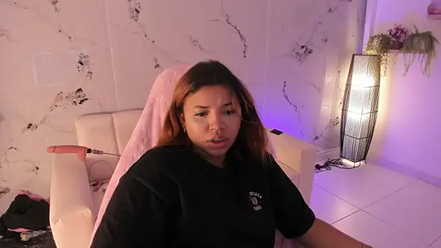 scarlett enjoy1 online show from November 18, 2:42 pm