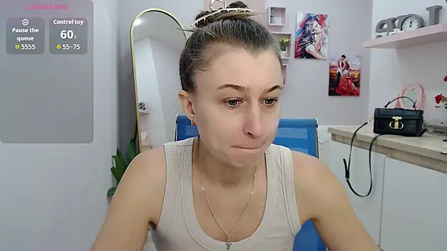 Snapshot of muriel_elvin chatting on September 12, 8:47 am muriel elvin online show from September 12, 8:47 am