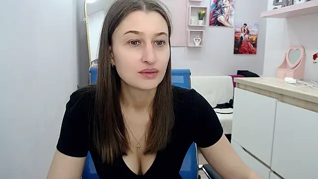 Snapshot of muriel_elvin chatting on October 14, 8:15 am muriel elvin online show from October 14, 8:15 am