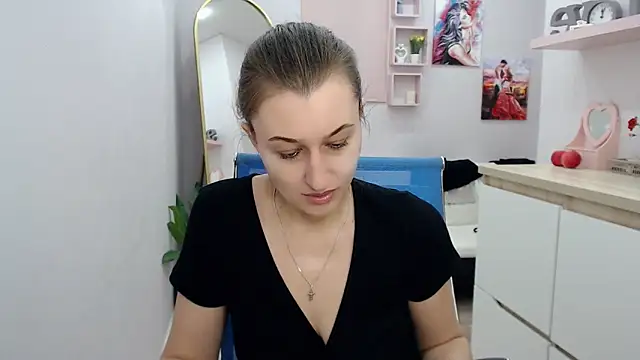 Snapshot of muriel_elvin chatting on September 10, 6:45 am muriel elvin online show from September 10, 6:45 am