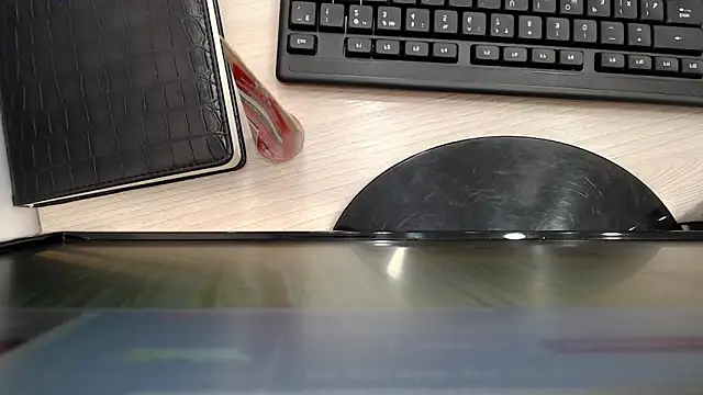 muriel elvin online show from December 5, 8:13 am