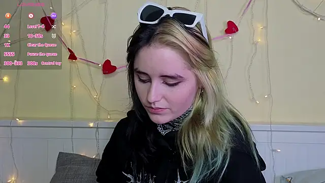 PortiaHedge online show from November 9, 6:12 pm