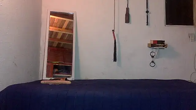 indomitaFox online show from February 25, 2:56 am