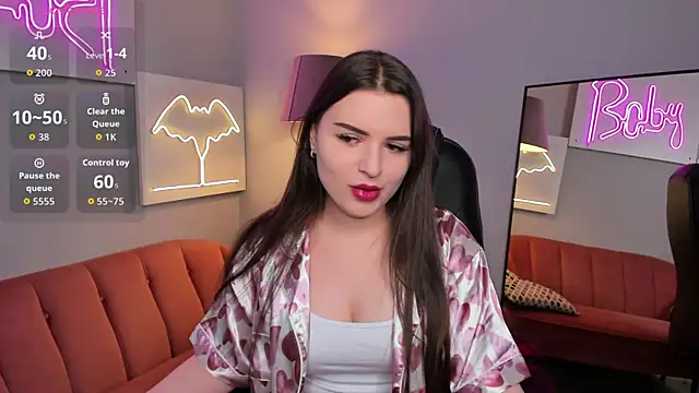 AliceLiador online show from April 3, 2:23 pm