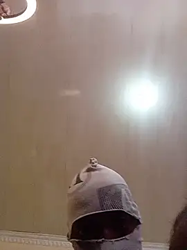 MillanoVenicasa online show from March 11, 11:15 am