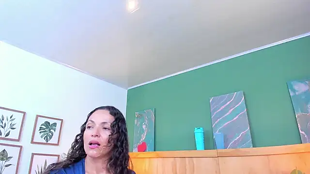 bellarivera  online show from December 17, 6:24 pm