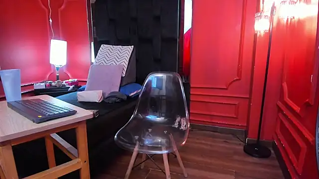 bellarivera  online show from April 8, 7:04 pm