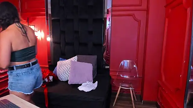 bellarivera  online show from March 21, 6:12 pm