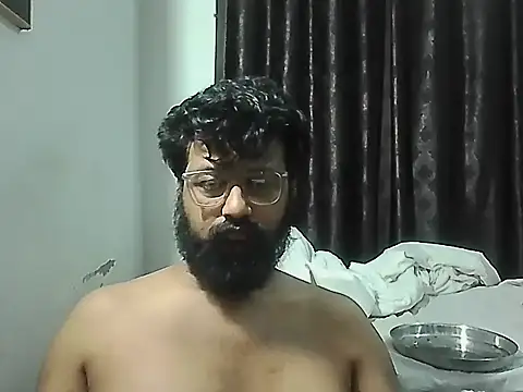 Dollseye online show from April 3, 7:09 pm