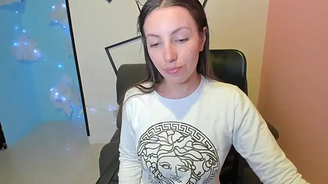 Snapshot of paula_miler1 chatting on October 18, 2:08 pm paula miler1 online show from October 18, 2:08 pm