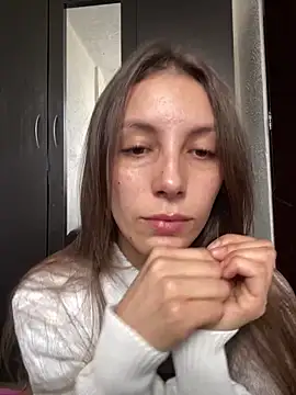 paula miler1 online show from May 26, 12:36 pm