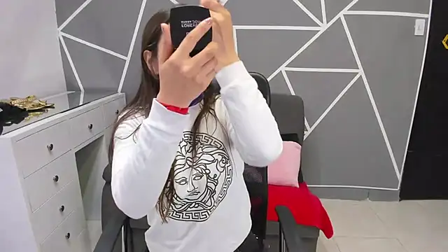 paula miler1 online show from January 7, 2:00 pm