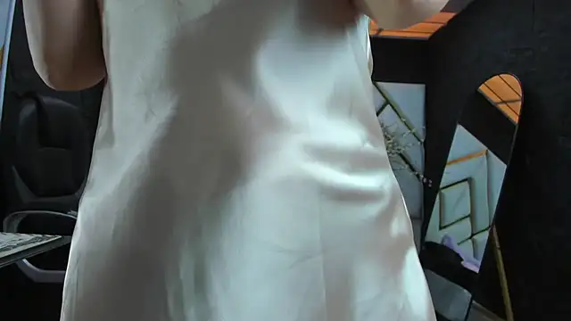 paula miler1 online show from April 10, 3:41 pm