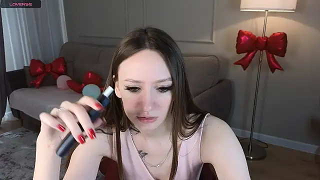 cutienaughtygirl online show from March 21, 3:30 am