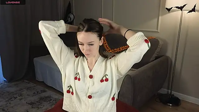 cutienaughtygirl online show from October 28, 8:57 am