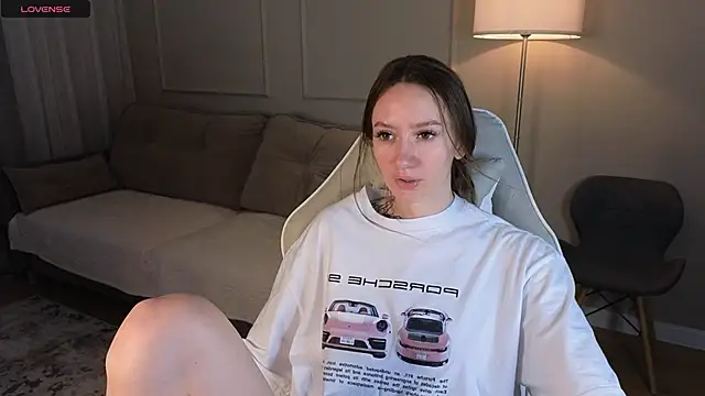 Snapshot of cutienaughtygirl chatting on June 5, 4:17 am cutienaughtygirl online show from June 5, 4:17 am