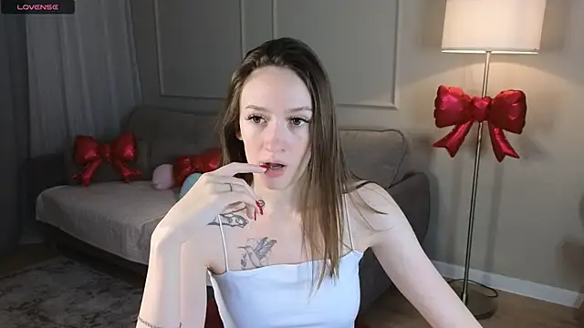 cutienaughtygirl online show from March 14, 11:27 am